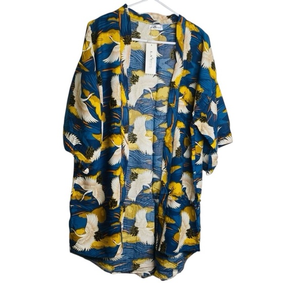 Women’s Flying Crane Print Kimono. One Size. Short Sleeve. - Picture 4 of 12